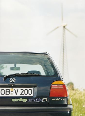 - Volkswagen GOLF III citySTROMer reklamní fotografie -
